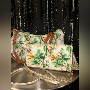 Iolanixhello kitty set